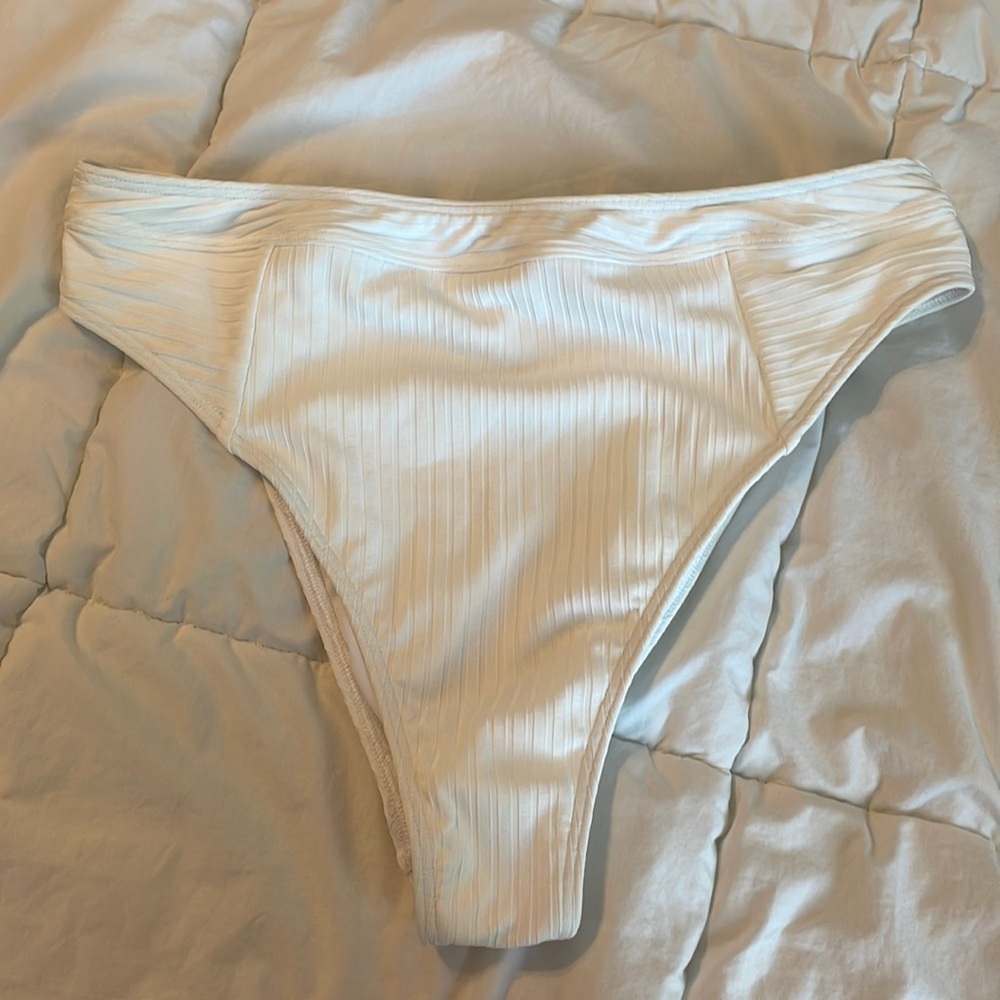 Abercrombie white high waited swim bottoms, never worn